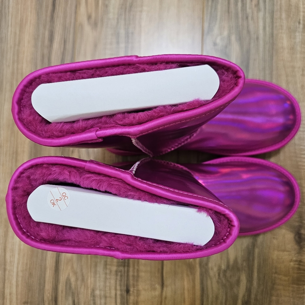 UGG Classic Short Iridescent Boots - Picture 11 of 13